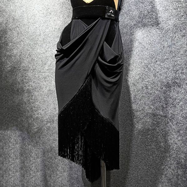 

2021 latin dance tassel skirt women autumn winter new personality short skirt dance practice clothes modern tnago skirt vdb1113, Black;red
