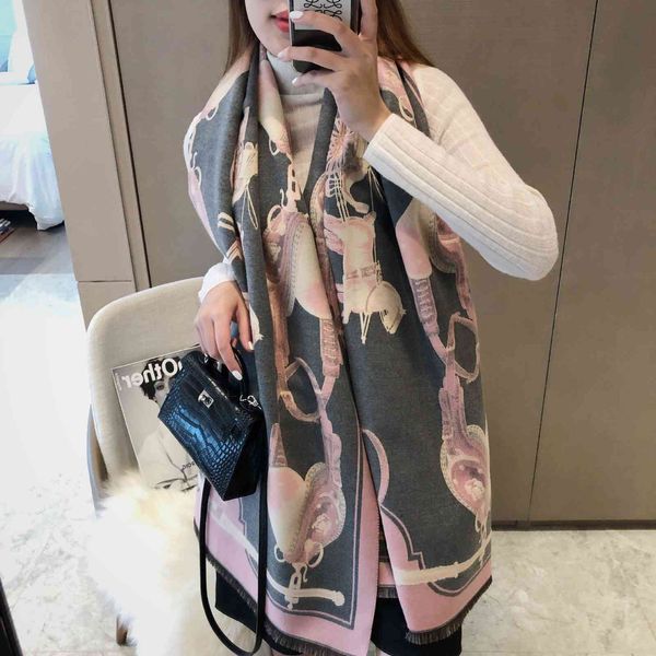 

carriage imitation cashmere women's scarf autumn and winter warm thickened printed air conditioning shawl travel leisure bib, Blue;gray