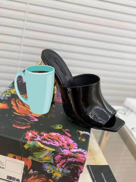 2021 sandali tacco alto da donna firmati di lusso lettere uniche tacchi alti in vernice nera vestito tutto-fiammifero scarpe sexy di grandi dimensioni 40 41 42