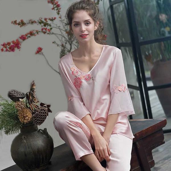 Silk Pajamas для женщин спящая одежда розовые дамы с длинным рукавом два частей набор сексуальные Pijamas женщины пижамы набор белье большого размера Q0706