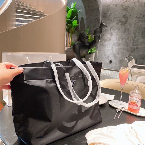 

high-end women fashion luxurys foreign handbags style versatile brand women's black large capacity shopping single shoulder designer ha