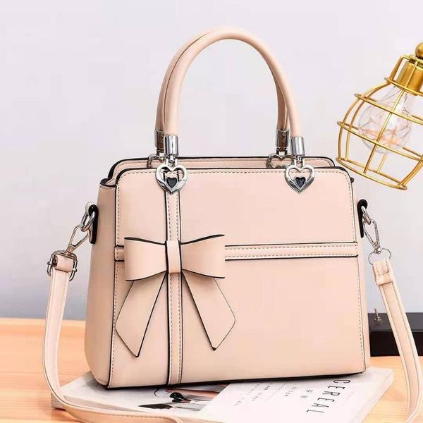 

2021 new casual women's handbags trendy european and american large-capacity women's handbags fashion shoulder messenger bag