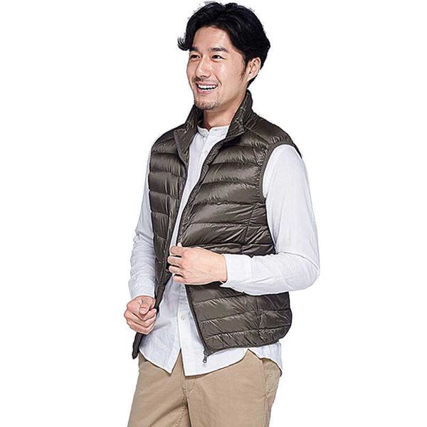 Giacca senza maniche da uomo di marca di arrivo Inverno Ultralight White Duck Down Vest Gilet maschile Slim Gilet caldo antivento da uomo 211015