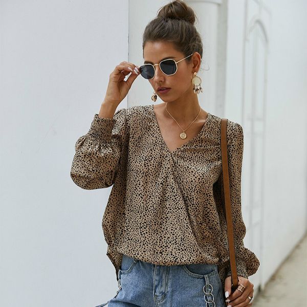 

2021 new women's retro flower printed t-shirt, european american trend, leisure style, temperament, brand new, , spring and autumn ro14, White