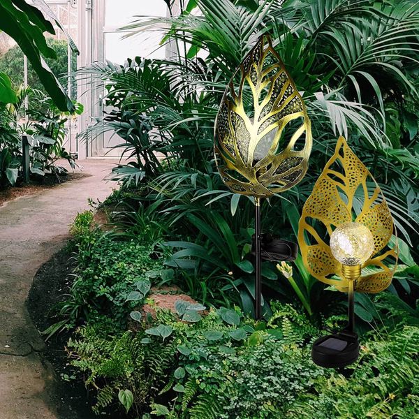 

2021 new dwarf-proof iron sheet water powered lamp inserted ip44 patio corridor way decoration in the open solar garden light wc5n