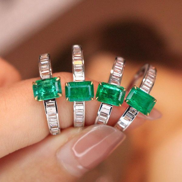 

cluster rings jk&jy 18k white gold green emerald ring diamond fashion party jewelry quality assurance, Golden;silver