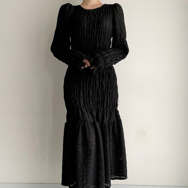 

2021 version of japanese lady new autumn mermaid temperament fashion thin neck round sales qopk, Black;gray