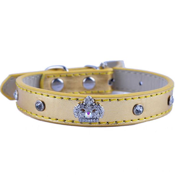 Collare per cani in pelle alla moda Accessori con borchie in cristallo Ciondolo a forma di corona di diamanti per collare Cinturino per collo Forniture per cani di piccola taglia X0703