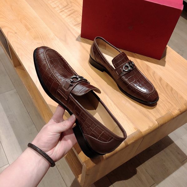 

autumn men shoes leather men designers dress shoes luxury men's business oxfords classic gentleman shoes 2020 new, Black