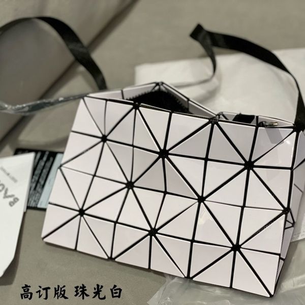 

2021 sanshengjia new fashion trend versatile women's bag makes your summer cooler