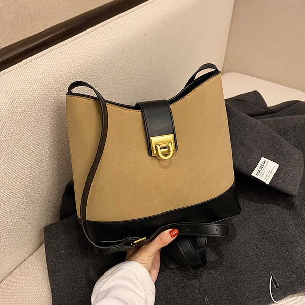 

niche advanced feeling women 2021 fashion net red bucket msenger foreign style large capacity shoulder bag