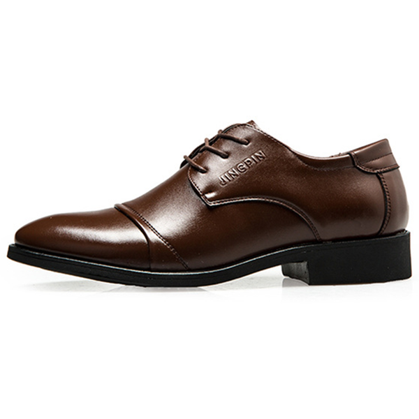 

new arrivals men business dress patent leather shoes retro gentleman formal carved bullock brogue formal shoes men 2020, Red;white
