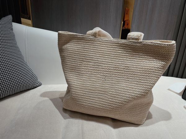 

2021 ladies fashion trend raffia woven beach bag travel and shopping essential style one-shoulder portable