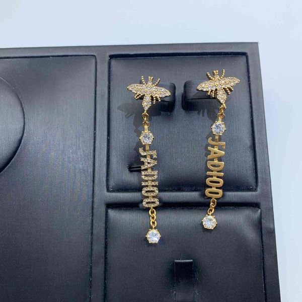 

special offer 2021 luxury designer jewelry inlaid diamond letter bee earrings female fragrance simple net red versatile anti allergy, Silver