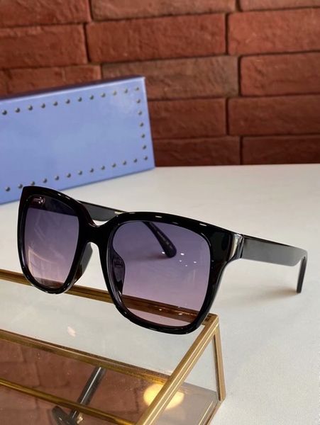 

2021 popular sunglasses fashion trend sunglasses luxury designer women sunglasses transparent frame mixed color lenses, White;black