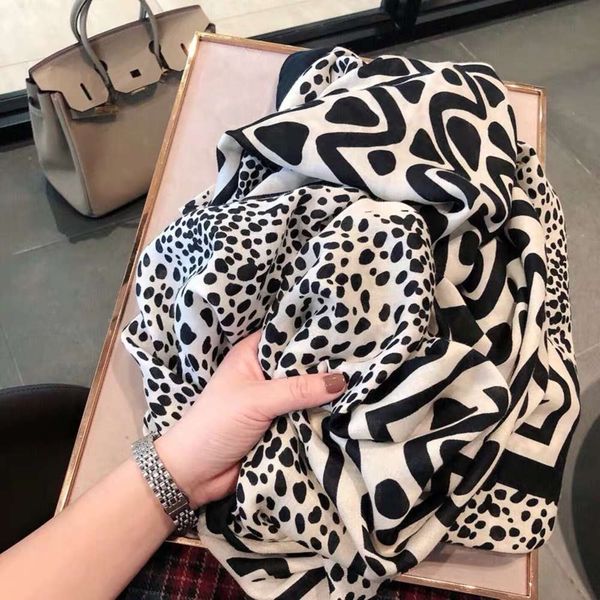 

casual leopard scarf women's winter korean version versatile foreign style cotton hemp hand long tassel warm neck, Blue;black