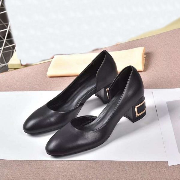 

luxury designer dress shoes mid-high heels classic letters leather chain shoes girls party wedding festival loui vuttones afdgdd, Black