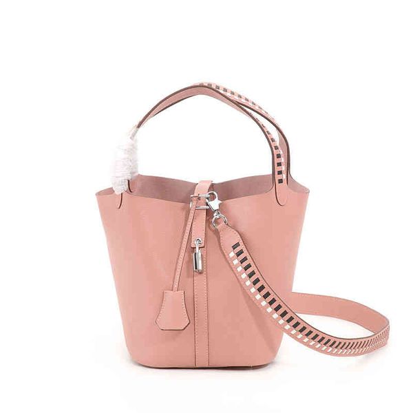 

designers herme 2021 spring woven real vegetable basket bucket bag, head layer, cow leather portable one shoulder women's bag