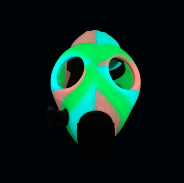 Maschera in silicone narghilè Bong Glow In The Dark con teschio acrilico Accessori per fumatori d'acqua Bubbler Tabacco Shisha Pipe Oil Rigs Colori multipli