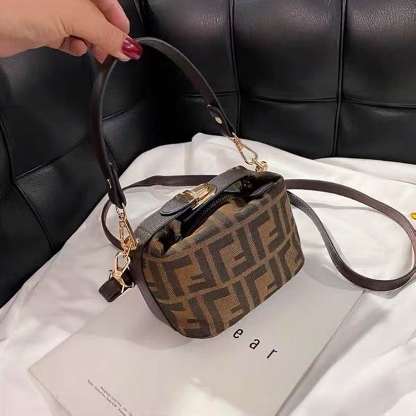 

designer bags handbag luxurys womennet 2021 red ff lunch box luxurious