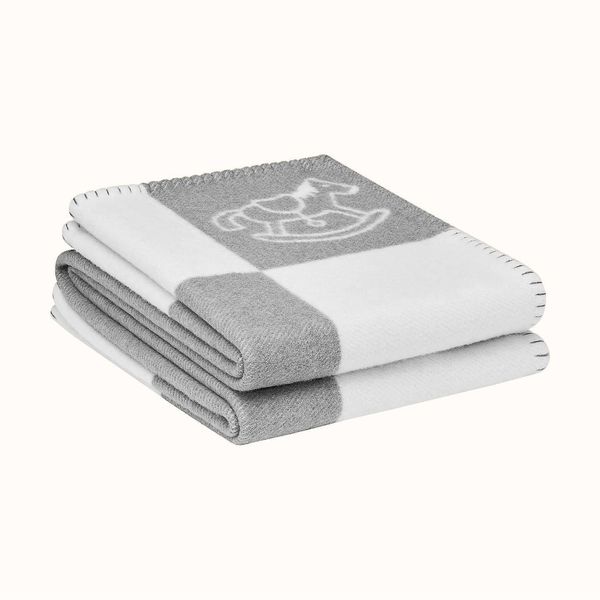 

swaddling printing cashmere blankets latest style crochet soft wool shawl portable warm plaid sofa travel fleece knitted throw cape blanket
