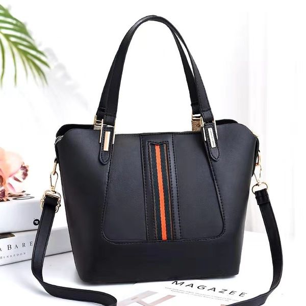

bag women 2020 winter new fashion bucket women's bag straddle one shoulder handbag c0301