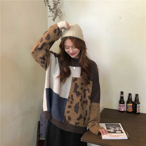 

2021 new autumn loose round neck pullover long sleeve color matching leopard knit sweater fashion simple qrmx, White;black
