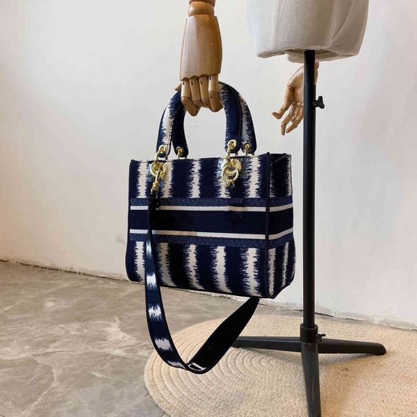 

women luxury custom original cloth bag package fashion handbags +artwork