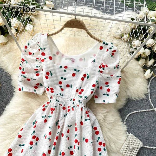 Nebleoe Sommer 2021 Neue Süße Kirschdruck Weibliche Vestidos Square Kragen Schlag Kurzarm Kleider Frauen Knielange Casual Robe Y0823