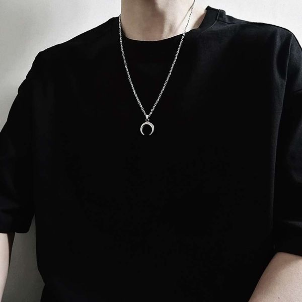 

simple necklaces various styles for men women, literature and art minority, crescent moon pendant, fashion brand, Silver