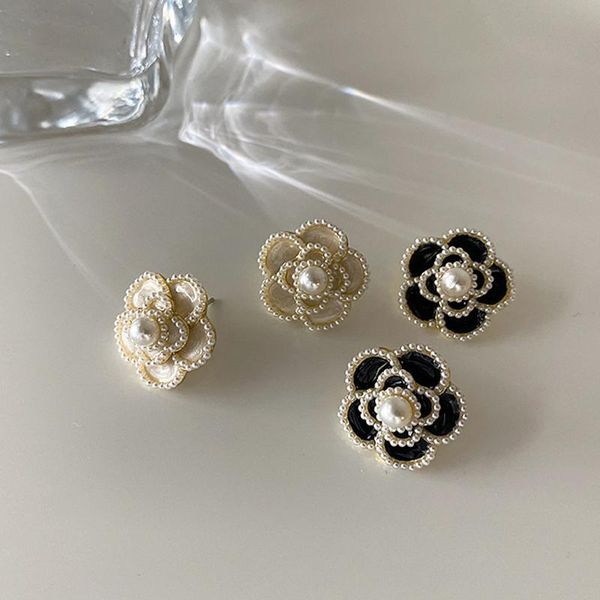 

stud tarcliy retro black white drip glaze imitation pearl flower ear simple geometric metal enamel earring women fashion jewelry, Golden;silver