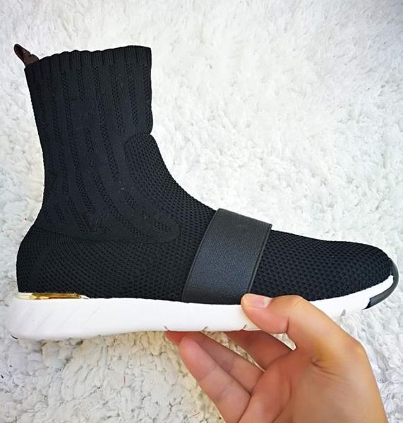 Schwarze Slip-on-Sneaker-Stiefel für Damen, Stretch-Textil, Designer-Lady Star Trail, sockenähnliches Obermaterial, lässige Stiefeletten mit Buchstabenriemen