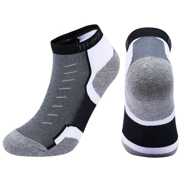

adults men women comfortable and breathing cato winter socks, bikes, hard walking, wicking sports socks # k, Black
