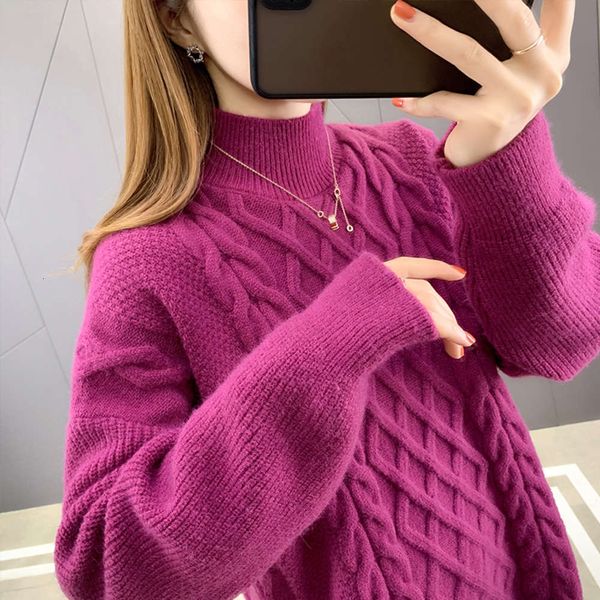 

a new twist knitted warm-keeping sweater for women in autumn and winter, White;black