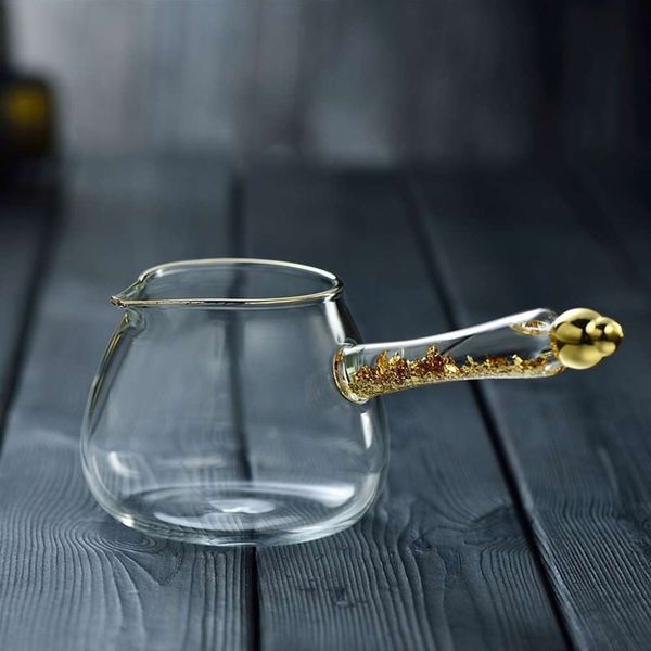 

fair cup hide golden cup kung fu tea have part tea utensils defence difficult to handle or manage trace a dign in gold cup