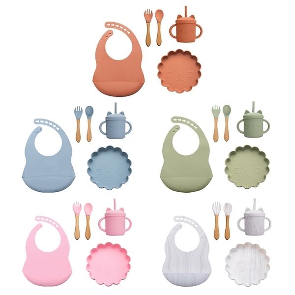 

5pcs/set of cartoon lion baby silicone spoon feeding tableware set waterproof board food grade 211021
