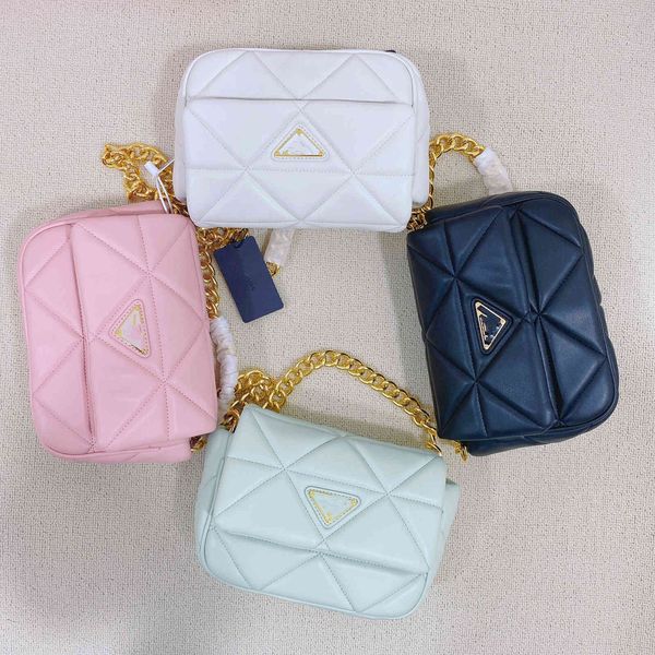 

women luxurys designers bags 2021 family's sheepskin lingge postman's th crossbody bag zhouzhoubao123 designer handbags purse wall