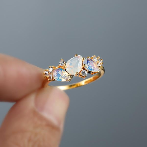 

wedding rings vintage female water drop moonstone ring white crystal jewelry antique gold color for women luxury engagement, Slivery;golden