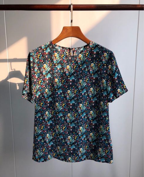 

2021 new novo estilo francs feminino manga curta seda t camisa h67r, White