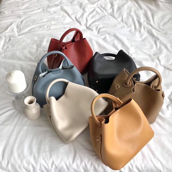 

shoulder bags 2021 korean version of ins light ripe wind one-shoulder stiletto hand-held fashion simple temperament women's bag a hair