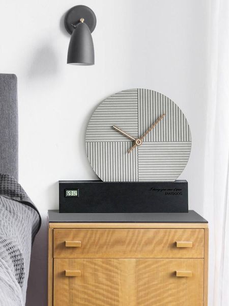 

wall clocks simple modern clock silent mechanism square art bedroom digital creative relogio de parede home garden bl50wc