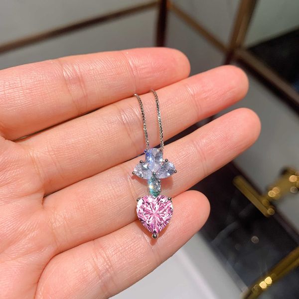

temperament love pendant inlaid pink diamond color treasure pendant female clavicle chain yellow diamond heart jewelry, Silver