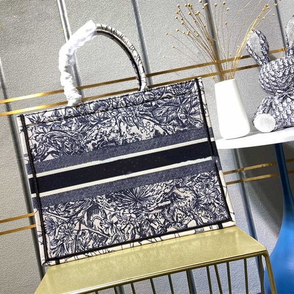 

designer bags oversize tote bag handbag three-dimensional embroidery tiger purse luxury women handbags checker plaid flower evening party sh