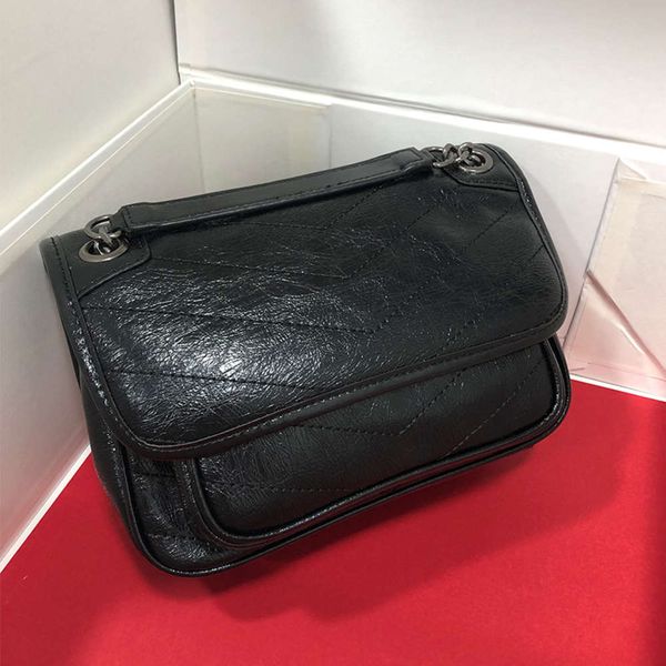 

new popcorn oil wax postman's cowhide women's double chain large capacity one shoulder messenger small square bag