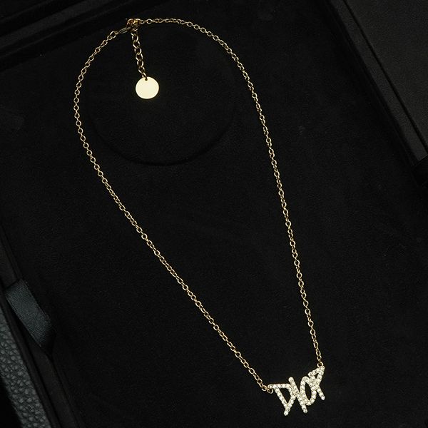 

design jewelry personalized necklace women's letter full diamond color clavicle trendy style and fashion, Golden;silver