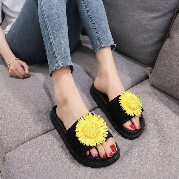 

flip flops summer style small daisy women sandals outside wear fresh slippers non-slip pantoufle women sloffen dames mujer, Black