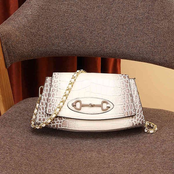 

2021 summer new french chain trend underarm texture snakeskin diagonal single shoulder women's bag