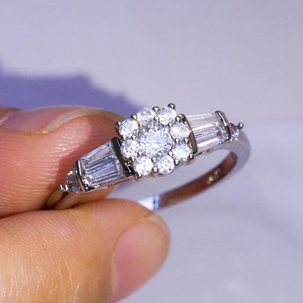 

wedding rings jk femme ring flower shaped cz setting classic engagement for women with creative design jewelry band, Slivery;golden