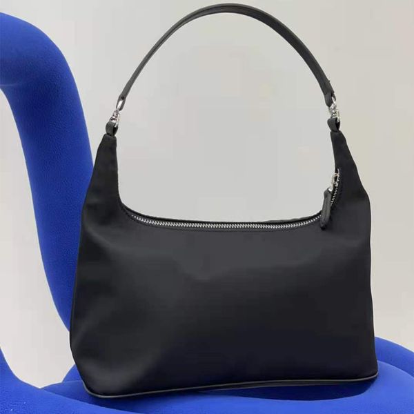 

louis vutton bagnylon lunch s 2021 luxury lady designer underarm uette simple daily commute large capacity portable shoulder bagandd1y_top