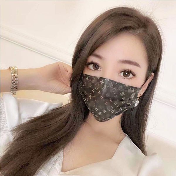 

custom logo fashion brand three-layer mask with melt blown disposable screen